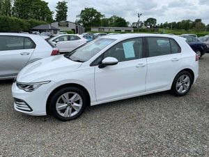 Volkswagen Golf Life - Image 2