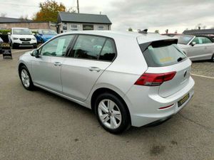 Volkswagen Golf Life - Image 3