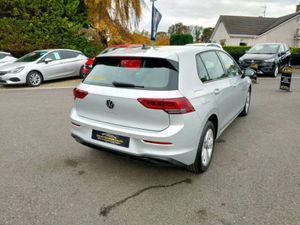 Volkswagen Golf Life - Image 4