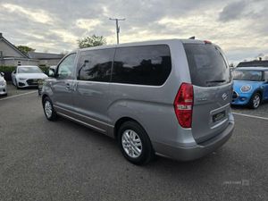 Hyundai i800 SE Nav - Image 3