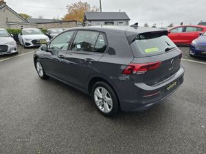 Volkswagen Golf Life - Image 3