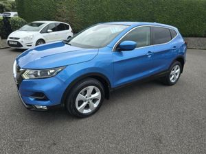 Nissan Qashqai Acenta Premium - Image 2