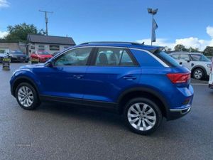 Volkswagen T-Roc SE - Image 3