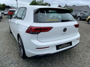 Volkswagen Golf Life - Image 3