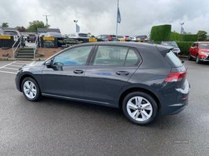 Volkswagen Golf Life - Image 3