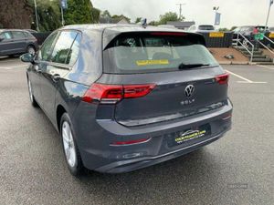 Volkswagen Golf Life - Image 4