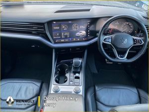 Volkswagen Touareg 3.0TDI 231HP Elegance 4M DSG - Image 2