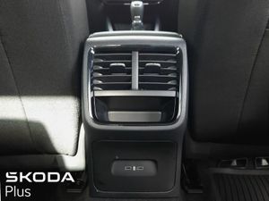 Skoda Octavia **DEMO MODEL** SEL  2.0TDI 115HP - Image 4