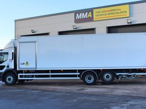 2025 (74) RENAULT 6X2 FRIDGE (EURO 6) - Image 4