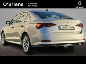 Skoda Octavia AMBITION 2.0 TDI 115 BHP 4DR *1 OWNE - Image 3