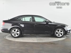 Skoda Octavia AMBITION 1.6TDI 115HP DSG - Image 2