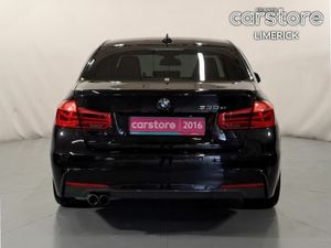 BMW 3-Series 330e M SPORT - Image 4