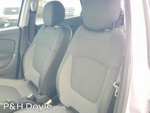 Renault Captur INTENSE - Image 4