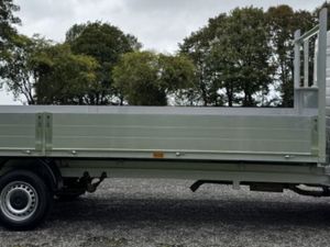 2022 Volkswagen Crafter 6m (20ft) Dropside Van - Image 2