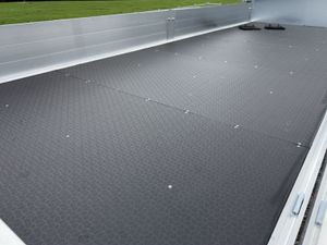 VOLKSWAGEN CRAFTER 2.0Tdi 3.5t. DROPSIDE - Image 4