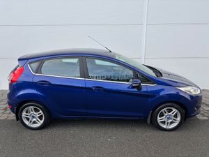 2015 FORD FIESTA 1.25i TITANIUM 5D FSH - Image 4