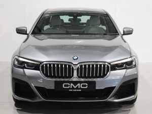 BMW 5-Series 2020 530e M-Sport - Image 2