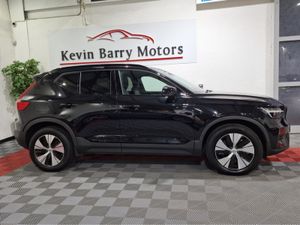 Volvo XC40 T4 PLUS DARK RECHARGE AUTOMATIC **ONE O - Image 4