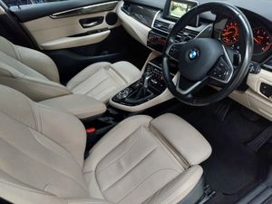 318 D F45 A LUXURY ACTIVE TOURER 5DR ( HIGH SPEC ) - Image 4