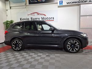 BMW iX3 M SPORT (PAN ROOF / OYSTER LEATHER) 80KWH - Image 4