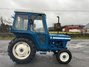 1983 Ford 3910 2wd - Image 4