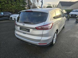 Ford S-Max Zetec - Image 4