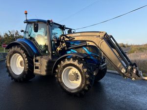 🔥2021 Valtra T154 Active with Quicke G6S Loader - Image 3