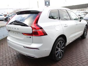 2020 VOLVO XC60 - Image 4