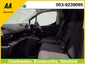 Opel Combo 2022 SPORT 1.5 100PS - Image 4
