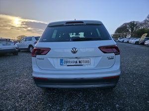 2020 Volkwagen Tiguan 4Motion Highline - Image 4