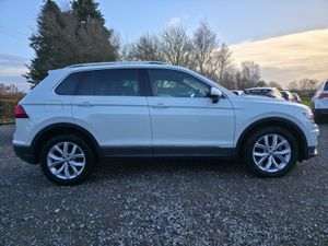 2020 Volkwagen Tiguan 4Motion Highline - Image 2