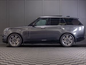 2024 Range Rover P460e SE - Image 3