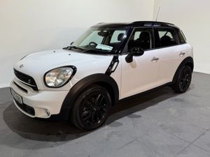 Mini Countryman 2.0 Cooper D Auto - Image 2