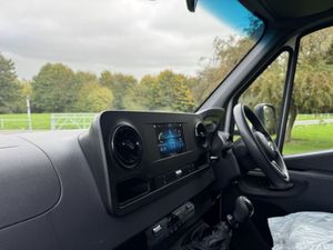 MERCEDES-BENZ SPRINTER Lwb 4.2m Curtainside - Image 2
