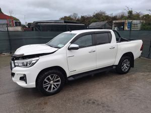 2019 Toyota Hilux InvincibleX Automatic - Image 2