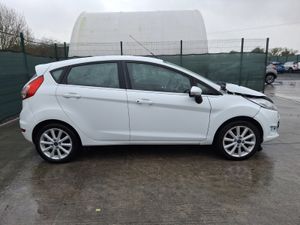 2017 Ford Fiesta  Titanium  1.5 Diesel - Image 3