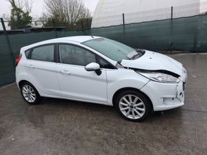 2017 Ford Fiesta  Titanium  1.5 Diesel - Image 2