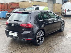 2017 VOLKSWAGEN GOLF 1.2TSI 5DR AUTO FULLY LOADED - Image 4