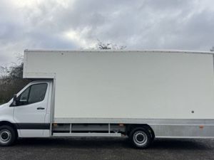 2022 Mercedes-Benz Sprinter 4.2m. Luton Box Van - Image 2