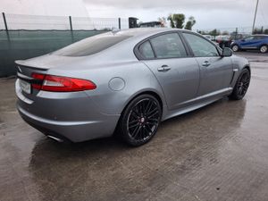 2014 Jaguar XF  R-Sport  Automatic  200bhp - Image 4