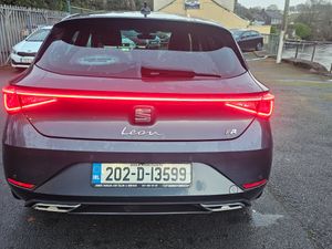 SEAT Leon 2020 2.0TDI 150hp DSG FR - Image 4