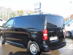 2022 Vauxhall Vivaro 2700 L1H1 Sportive - Image 4