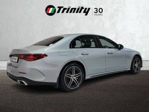 Mercedes-Benz E-Class ** 300de ** AMG LINE PLUS ** - Image 3