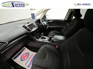 Ford S-Max 2.0 TDCI Zetec 7 Seater - Image 2