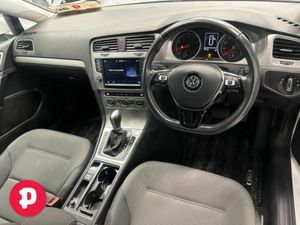 Volkswagen Golf TSI Comfortline Estate - Straight - Image 2
