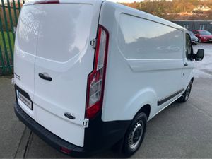 Ford Transit Custom 300 SWB 2.0TD L1H1  LOW KMS! N - Image 4