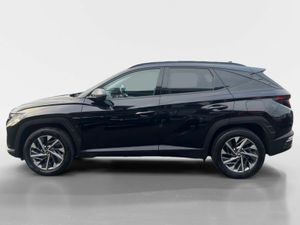 Hyundai Tucson 2WD Executive w.2 Tone Roof - Image 2