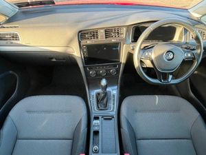 Volkswagen Golf 1.2 5DR COMFORTLINE AUTO DIGITAL D - Image 2