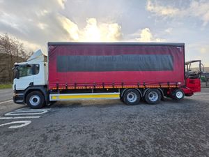 2015 Scania P320 6X2 Twin Wheel 27ft Curtainsider - Image 4