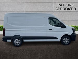 Nissan Interstar F35 L2 Diesel Tekna - Image 2